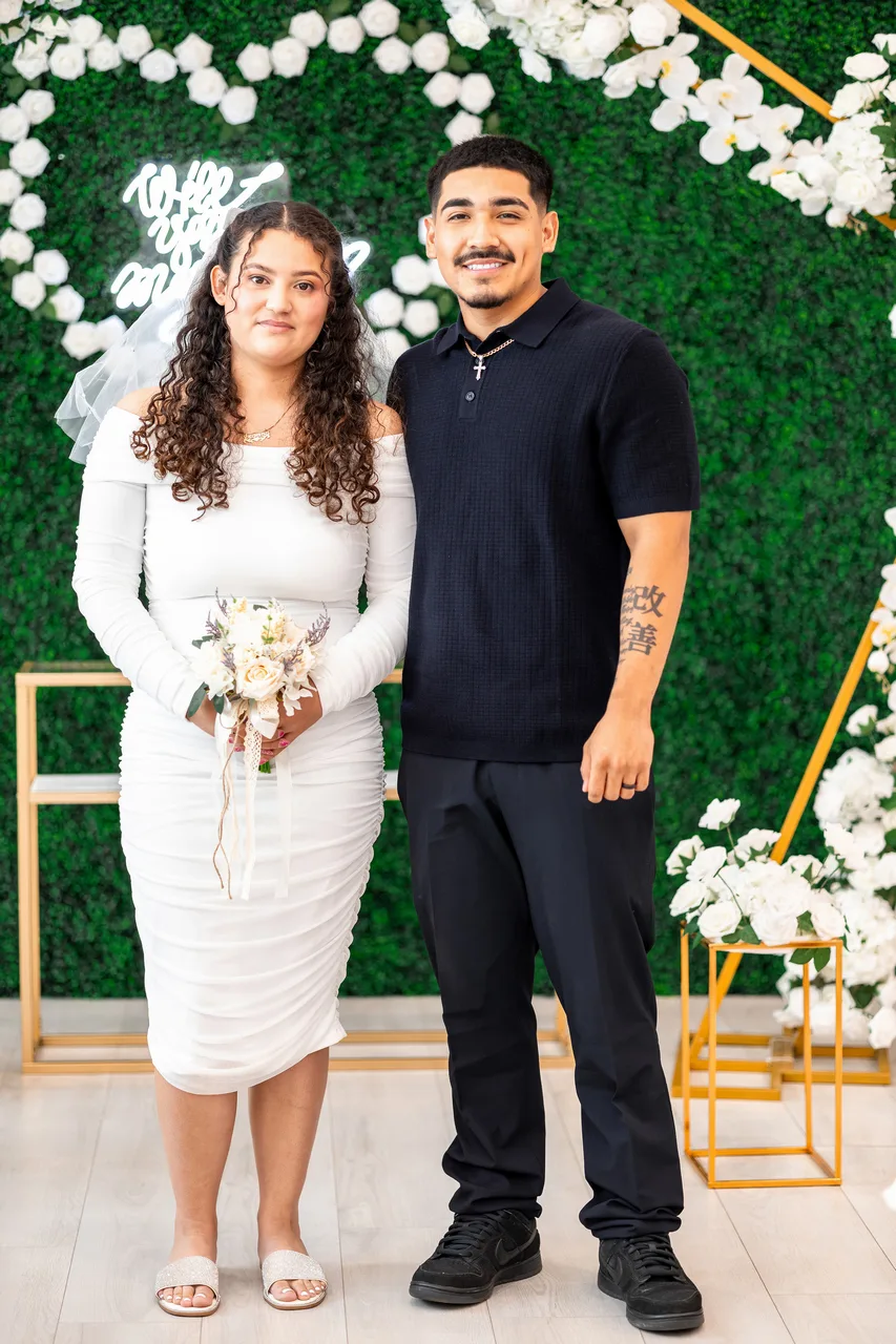 Couple 6 gallery cover